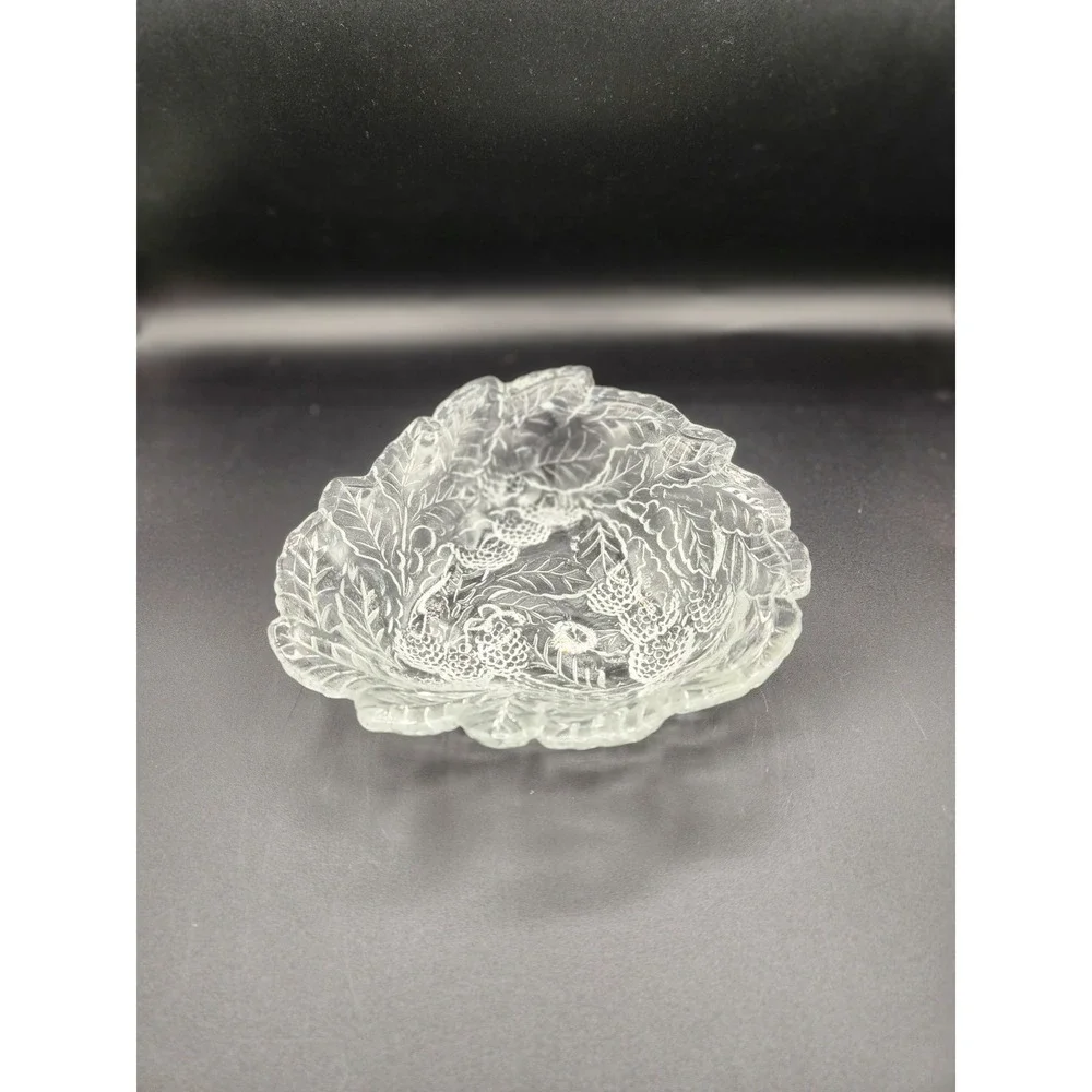 Indiana Glass Clear Carnival Depression Loganberry‎ Leaf Triangle Bowl Vintage